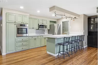 2555 15th St, Springfield, OR 97477 - Photo 10