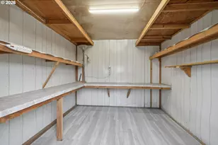 2555 15th St, Springfield, OR 97477 - Photo 40