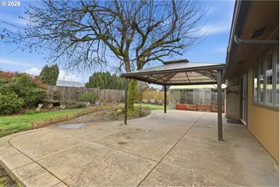 2555 15th St, Springfield, OR 97477 - Photo 34