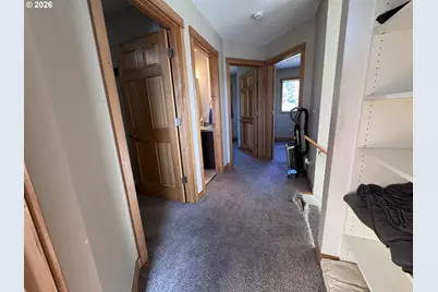 950 Arthur Ave, Cottage Grove, OR 97424 - Photo 20