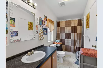 4550 NE Cully Blvd, Portland, OR 97218 - Photo 20