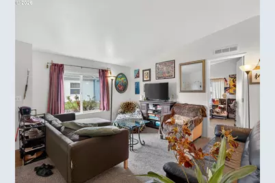 4550 NE Cully Blvd, Portland, OR 97218 - Photo 6