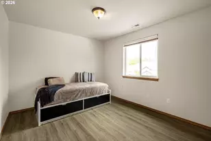 2687 NE 2nd Dr, Hillsboro, OR 97124 - Photo 26
