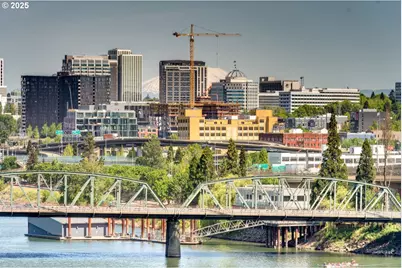 305 S Montgomery St #F409, Portland, OR 97201 - Photo 40