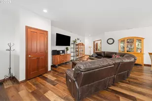 23072 SW Mansfield St, Sherwood, OR 97140 - Photo 8