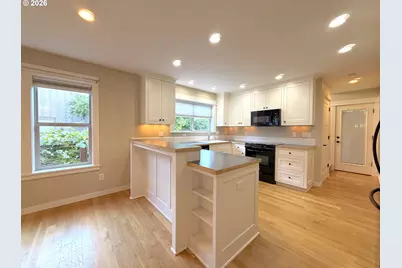 1145 W 28th Ave, Eugene, OR 97405 - Photo 8