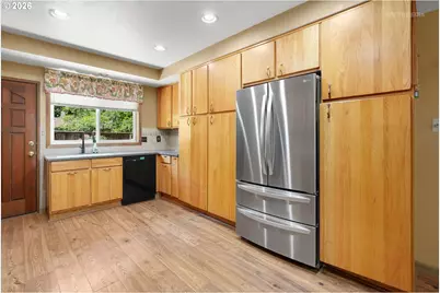 292 NW Merle Dr, Hillsboro, OR 97124 - Photo 12