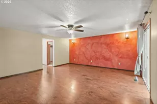 292 NW Merle Dr, Hillsboro, OR 97124 - Photo 18