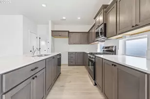 851 NE Laurel Spgs Dr, Hermiston, OR 97838 - Photo 6