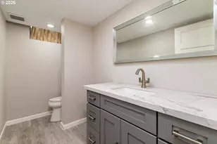 2042 SE 138th Ave, Portland, OR 97233 - Photo 26