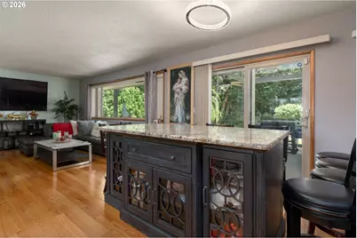 2042 SE 138th Ave, Portland, OR 97233 - Photo 10