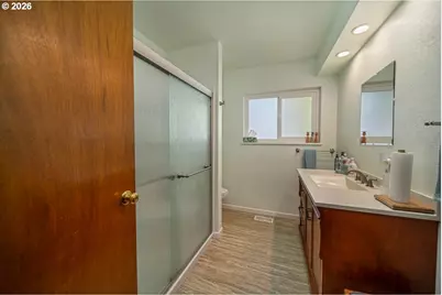 291 NW 4th St, Prineville, OR 97754 - Photo 8