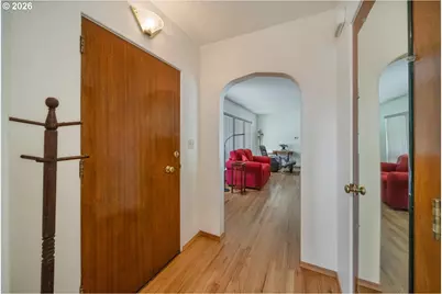 291 NW 4th St, Prineville, OR 97754 - Photo 4