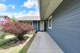 87555 Muse Dr, Veneta, OR 97487 - Photo 2
