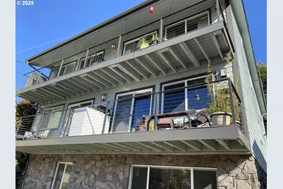 5715 NE Sacramento St #11, Portland, OR 97213 - Photo 1