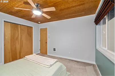 5715 NE Sacramento St #11, Portland, OR 97213 - Photo 12