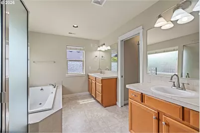 6190 NE Ridgestone Ct, Hillsboro, OR 97124 - Photo 30