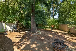 14335 SE Macduffee Ct, Portland, OR 97233 - Photo 22