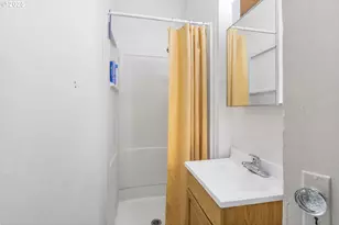 1705 SE Morrison St, Portland, OR 97214 - Photo 18