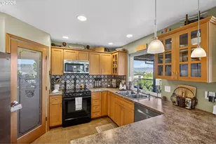 2111 View Ct, The Dalles, OR 97058 - Photo 18