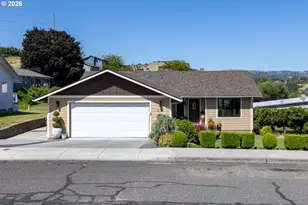 2111 View Ct, The Dalles, OR 97058 - Photo 6