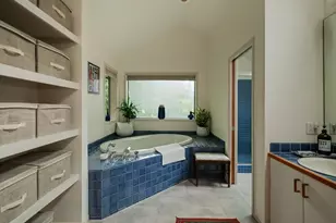 4810 SW Dosch Park Ln, Portland, OR 97239 - Photo 30