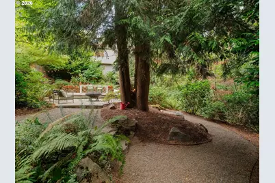 4810 SW Dosch Park Ln, Portland, OR 97239 - Photo 40