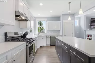9526 N Woodland St, Camas, WA 98607 - Photo 6