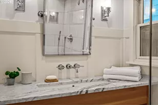 2023 SE Pine St, Portland, OR 97214 - Photo 20