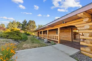 69568 Heritage Ln, Cove, OR 97824 - Photo 4