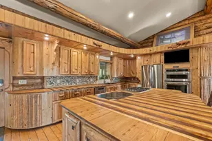 69568 Heritage Ln, Cove, OR 97824 - Photo 6