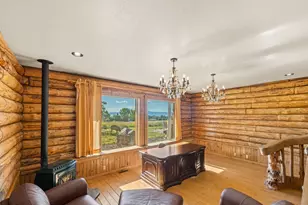 69568 Heritage Ln, Cove, OR 97824 - Photo 12
