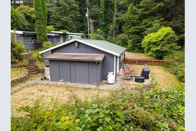85690 Cherry St, Florence, OR 97439 - Photo 18