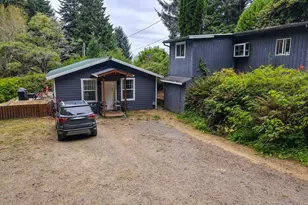 85690 Cherry St, Florence, OR 97439 - Photo 2