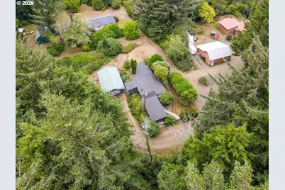 85690 Cherry St, Florence, OR 97439 - Photo 16