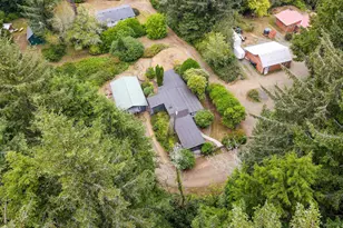 85690 Cherry St, Florence, OR 97439 - Photo 16