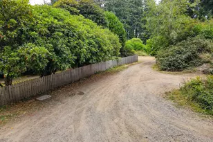 85690 Cherry St, Florence, OR 97439 - Photo 46