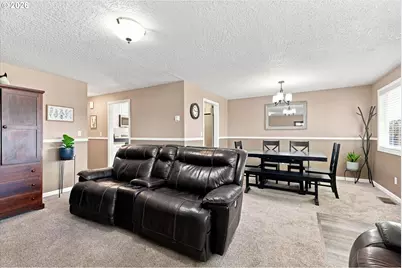1323 Garden Way, Woodburn, OR 97071 - Photo 6