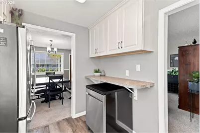 1323 Garden Way, Woodburn, OR 97071 - Photo 12