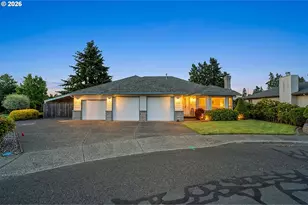 1820 N Laurelwood Loop, Canby, OR 97013 - Photo 2