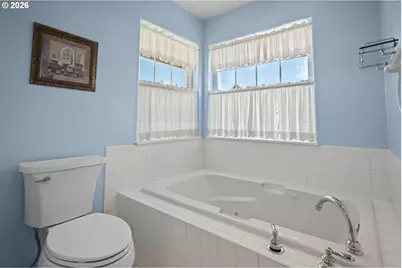 1820 N Laurelwood Loop, Canby, OR 97013 - Photo 16