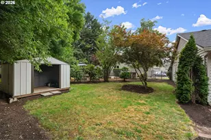 2038 SE Village Ct, Hillsboro, OR 97123 - Photo 30