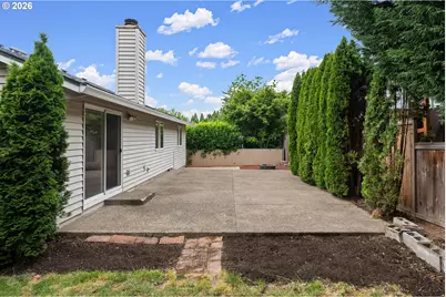 2038 SE Village Ct, Hillsboro, OR 97123 - Photo 28