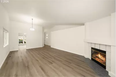 2038 SE Village Ct, Hillsboro, OR 97123 - Photo 12
