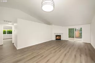 2038 SE Village Ct, Hillsboro, OR 97123 - Photo 14