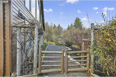 13162 NW McNamee Rd, Portland, OR 97231 - Photo 30