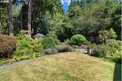 3060 SW Westwood Dr, Portland, OR 97225 - Photo 42