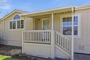1699 N Terry St, Eugene, OR 97402 - Photo 2