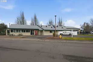 1699 N Terry St, Eugene, OR 97402 - Photo 40