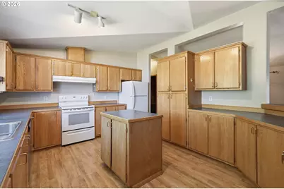1699 N Terry St #281, Eugene, OR 97402 - Photo 8